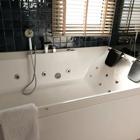 Q-zen House Alacati فندق